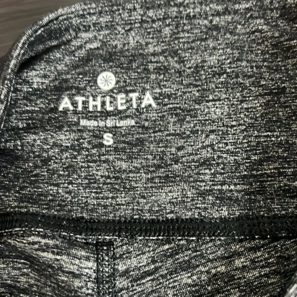 Athleta capri leggings - Picture 7 of 7